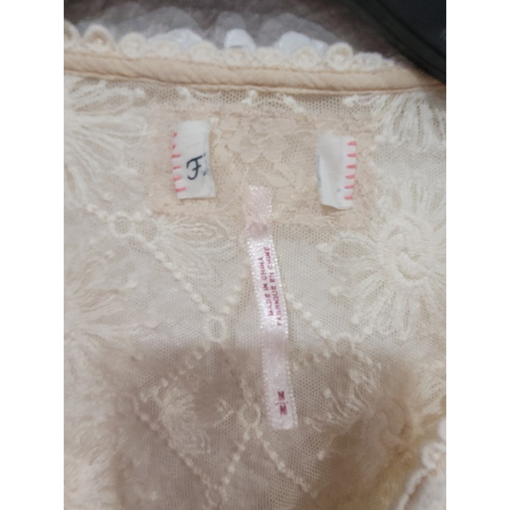 Free People Vintage Cream Silk Lace M Boho Blouse Sheer Ribbon V-Neck Top #22 - Picture 4 of 9